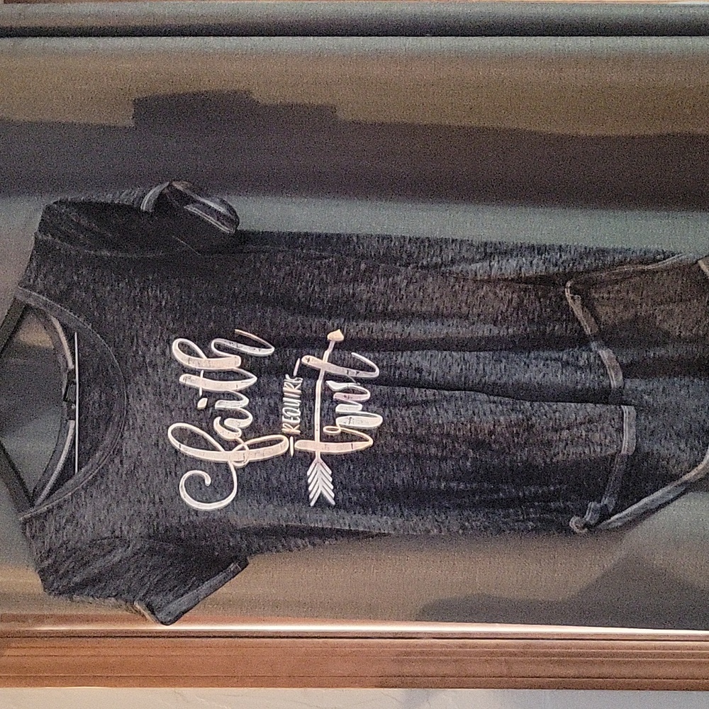 Sable Sky small shirt.